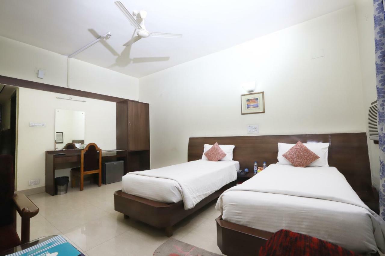 Hotel Radhika Regency Rourkela Exterior foto
