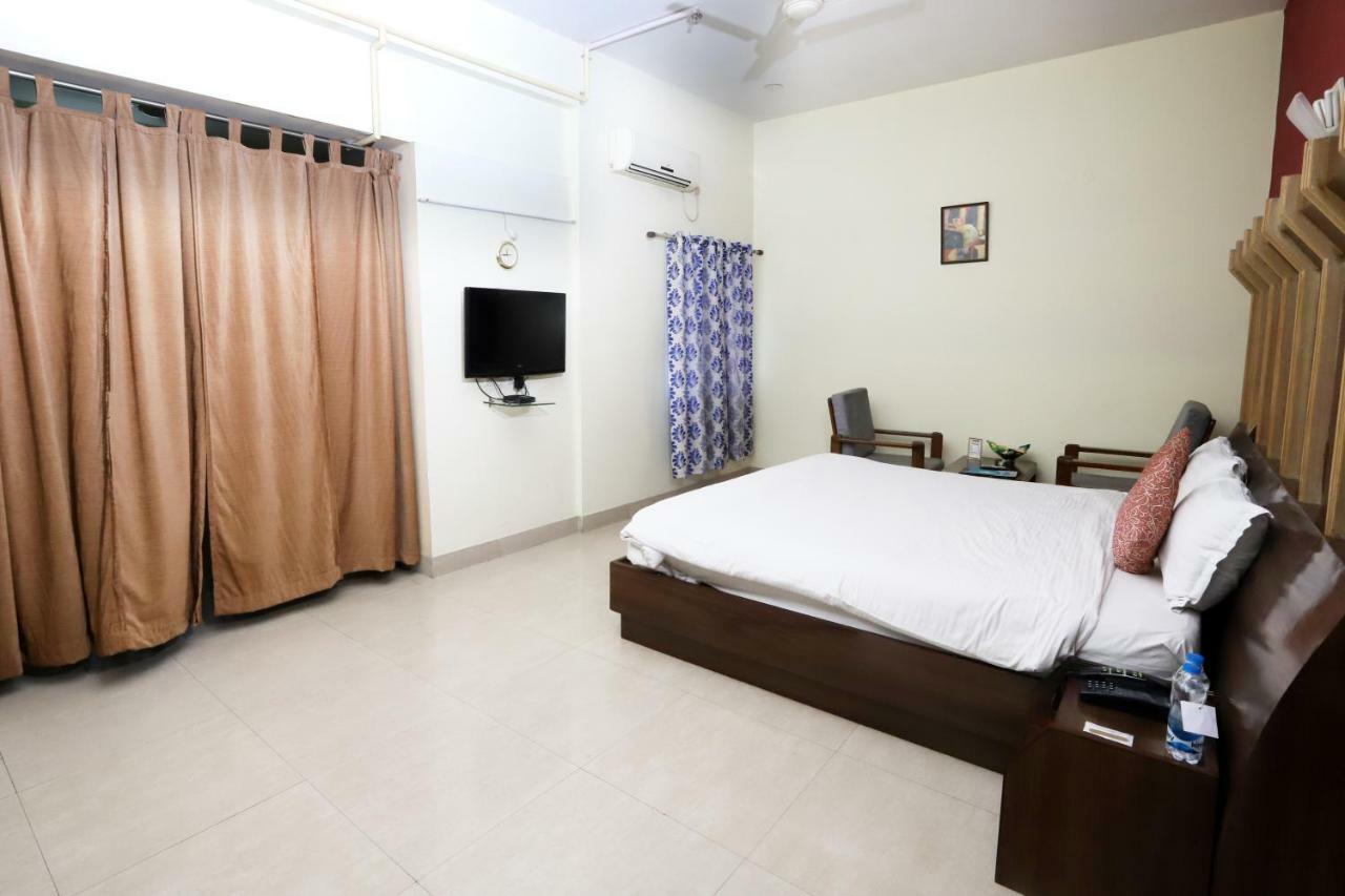 Hotel Radhika Regency Rourkela Exterior foto