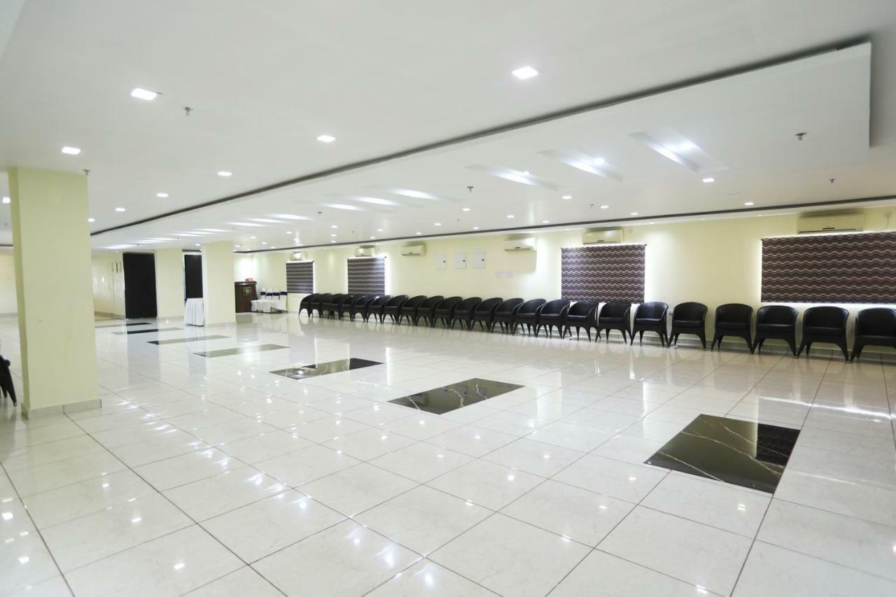 Hotel Radhika Regency Rourkela Exterior foto